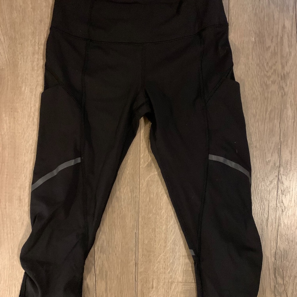 Workout Pants Capri - image 1